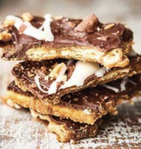 Christmas crack toffee