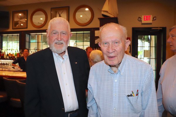 WWII veterans Bob Lynch, Bill Rueckel