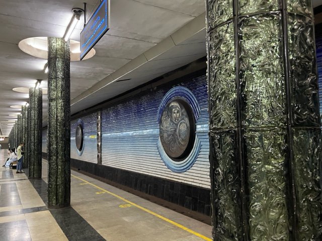 Tashkent Metro 04.jpg
