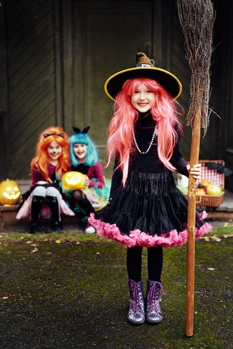 cute little witch.jpg